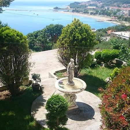 Apartman Horizont Apartamento Omiš Exterior foto