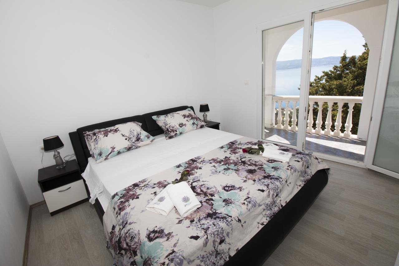 Apartman Horizont Apartamento Omiš Exterior foto