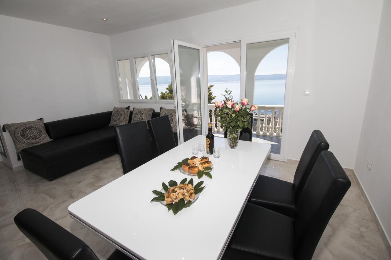 Apartman Horizont Apartamento Omiš Exterior foto