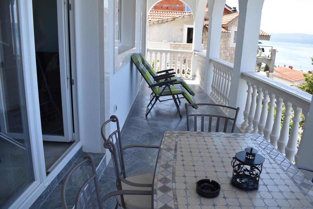 Apartman Horizont Apartamento Omiš Exterior foto